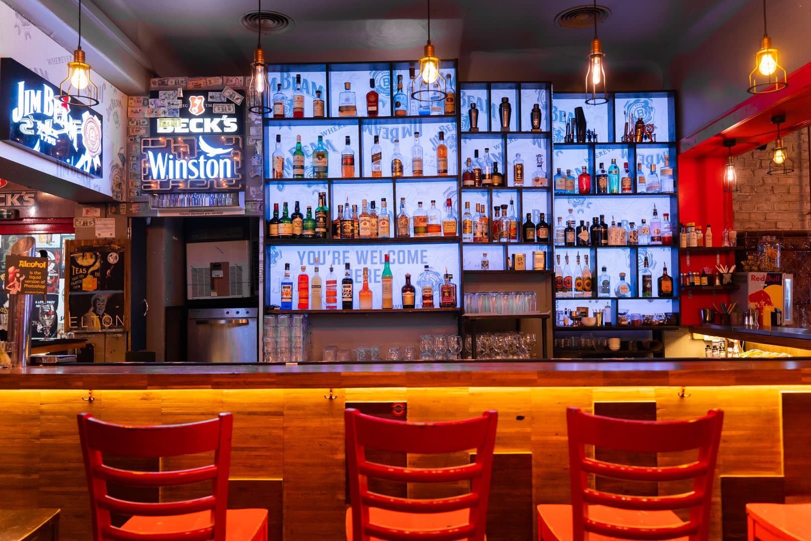 Londoner Pub Interior 5